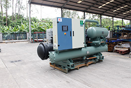節(jié)能都選噴淋式螺桿冷水機組，減少一半制冷劑